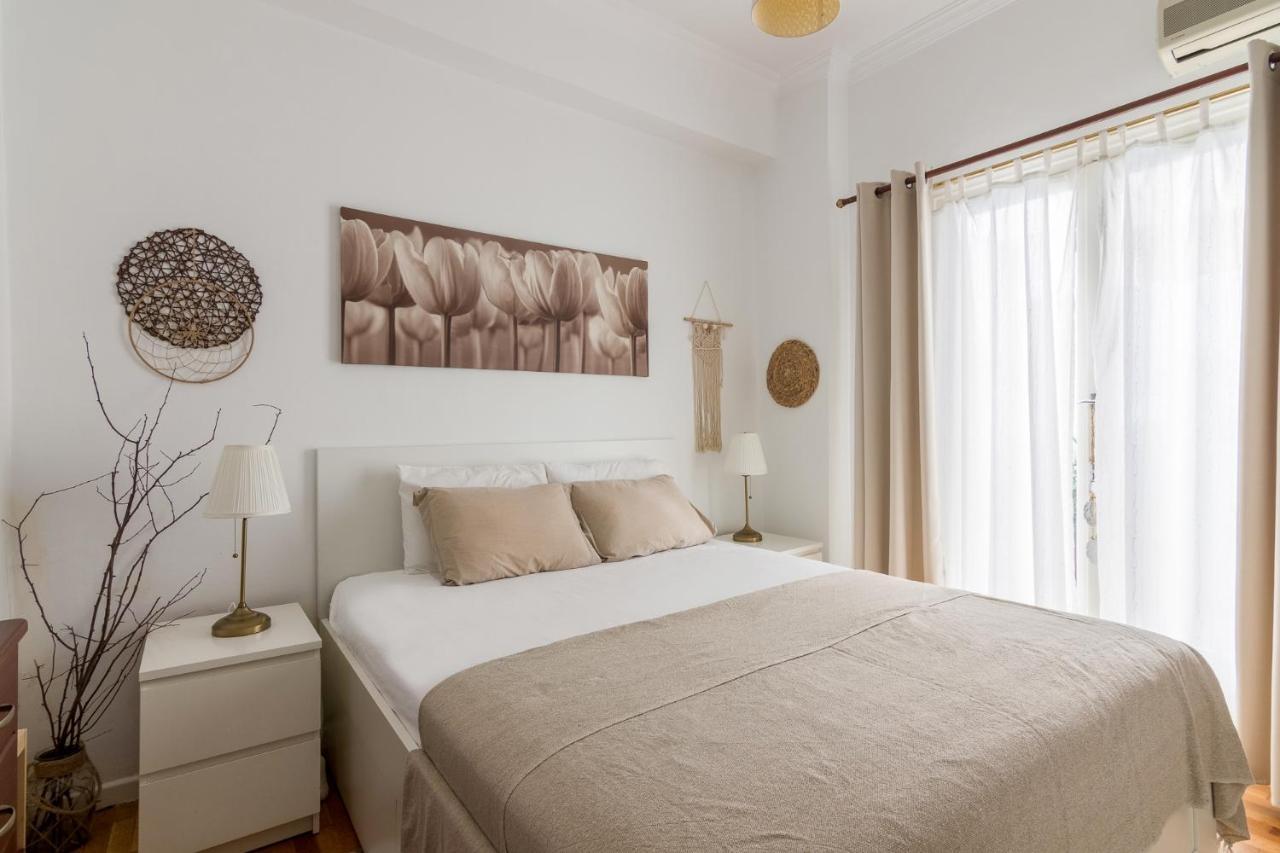 Apartment Classic And Modern In