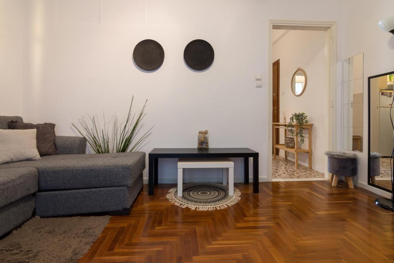 Apartment Classic And Modern In *